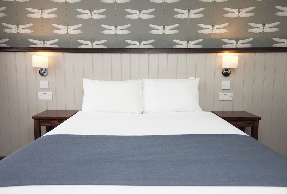 Charnwood Arms by Greene King Inns Standard Single Room 2