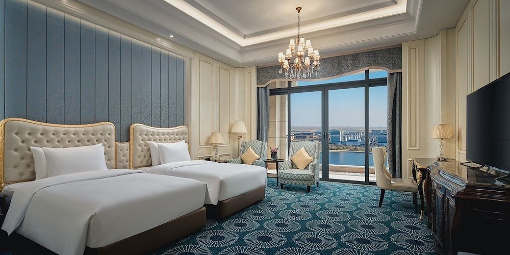 Standard Room, 2 Double Beds, Lake View