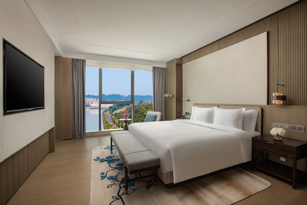 Junior Suite, 1 King Bed
