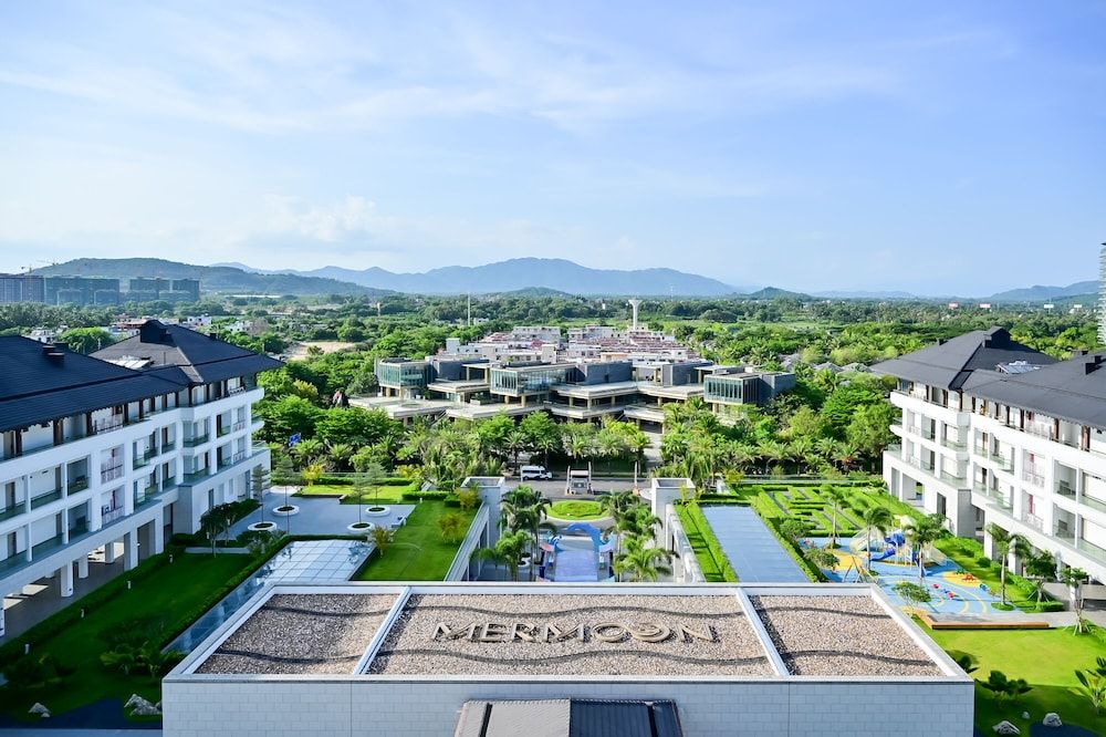 The Mermoon Resort Hainan Tufu Bay, Tapestry By Hilton Deluxe Room, 1 King Bed (Mermoon) 4