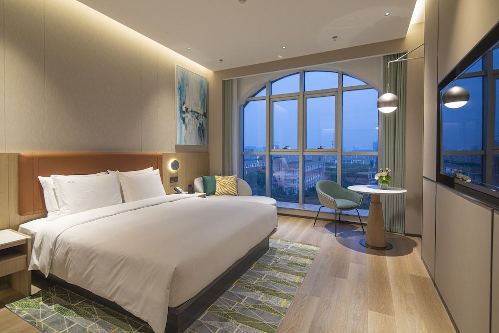 Standard Room, 1 King Bed