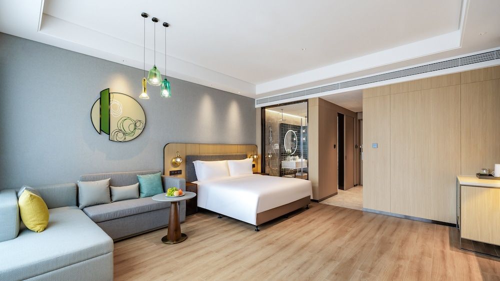Premium Room, 1 King Bed