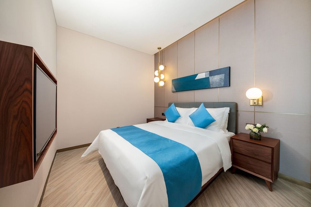 Two-Bedroom View Suite