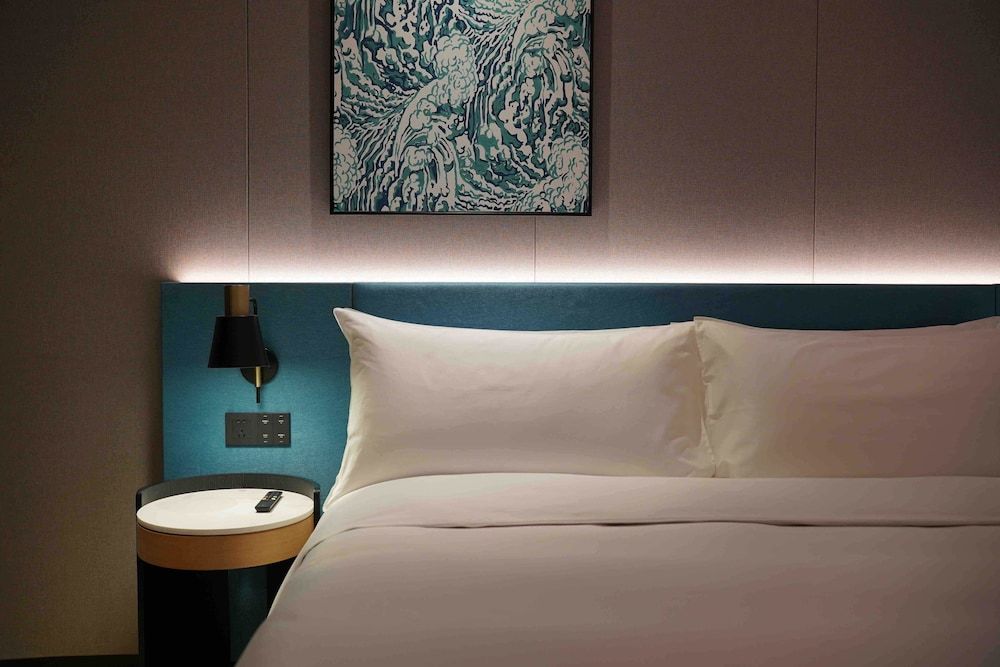 Room, 1 King Bed (Snack Bar)