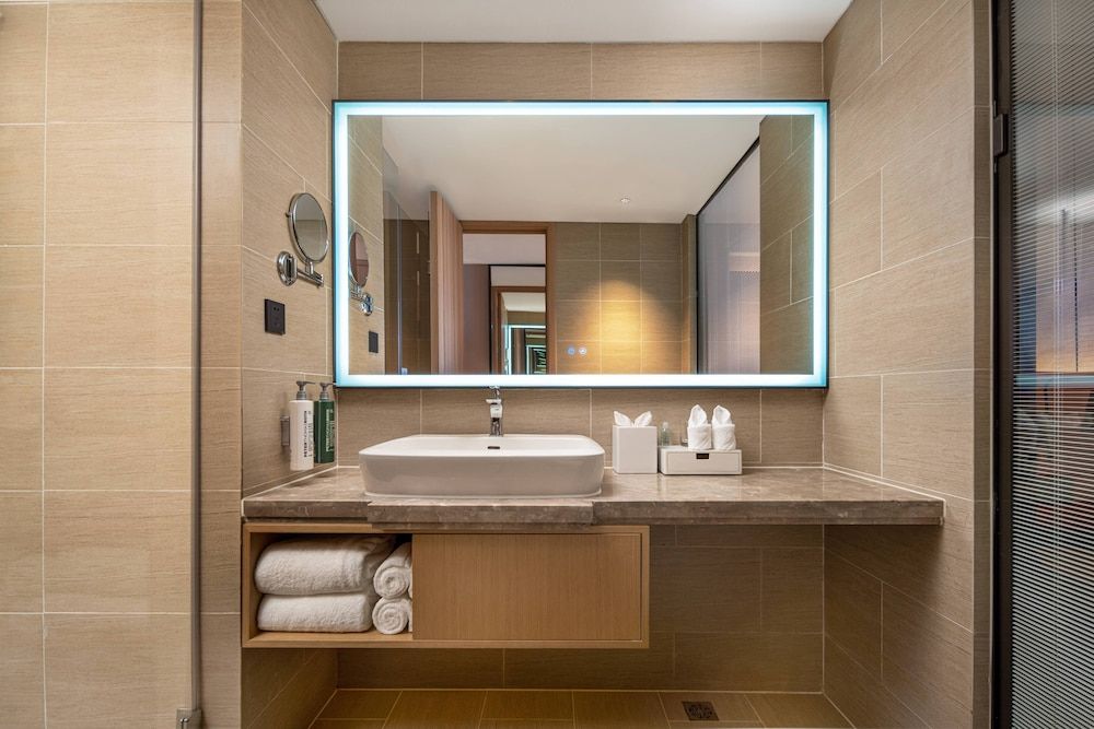 Premium Room, 1 King Bed