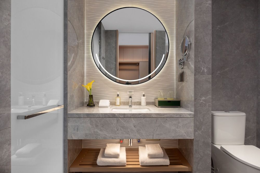 Holiday Inn Quanzhou Donghai by IHG 2 Double Standard Lake View 5