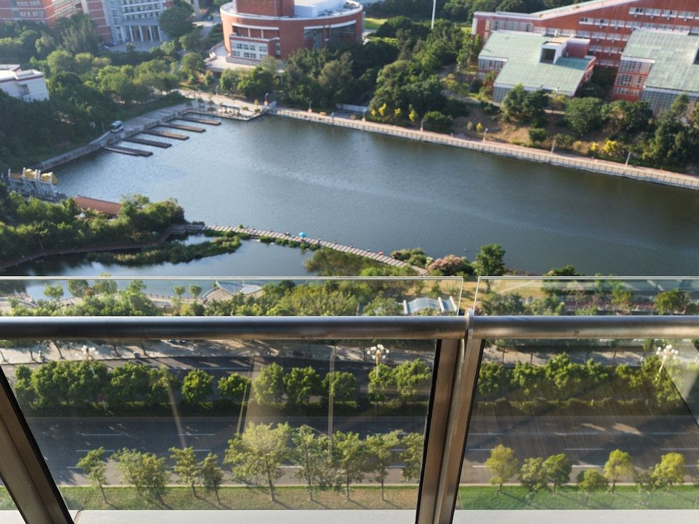 Holiday Inn Quanzhou Donghai by IHG 2 Double Standard Lake View 4