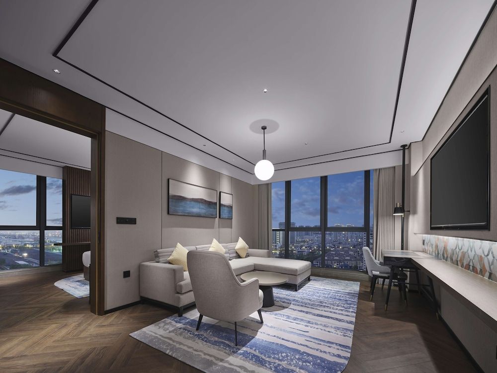 Hilton Garden Inn Nantong Rudong Deluxe Suite, 1 King Bed 7