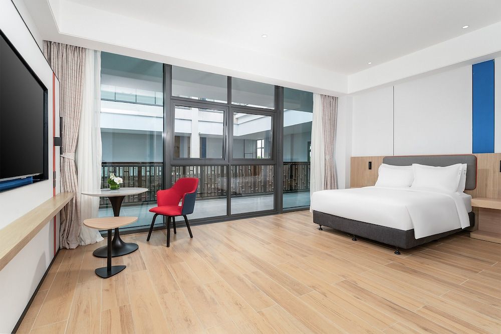 Holiday Inn Express Wenchang by IHG Room, 1 King Bed, Accessible 3