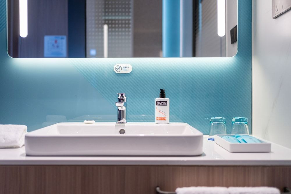 Holiday Inn Express Shantou Chenghai by IHG Standard Room, 2 Twin Beds, River View (Extra Floor Space) 4