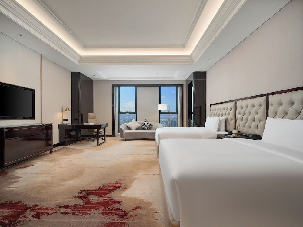 Crowne Plaza Twin Room
