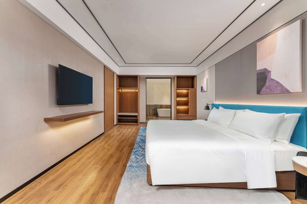 Hilton Garden Inn Huzhou High-Speed Railway Station Deluxe Suite, 1 King Bed 2