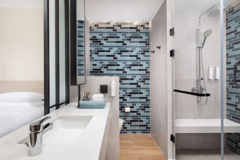 Fairfield By Marriott Yangzhou Slender West Lake Deluxe Room, 1 King Bed, Garden View 2