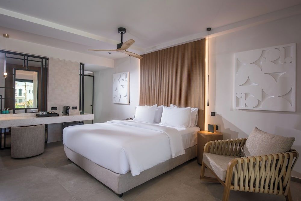 Deluxe Junior Suite