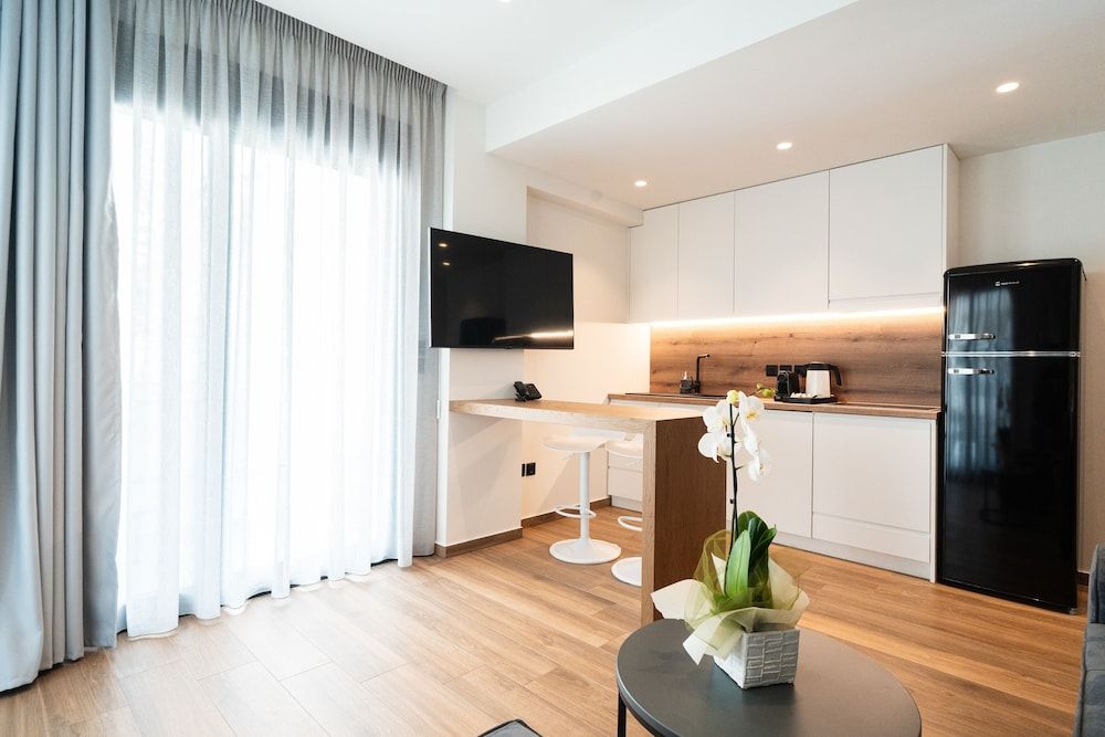 Volos Inn Hotel Deluxe Apartment 21