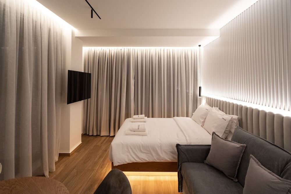 Volos Inn Hotel Deluxe Double Room 2