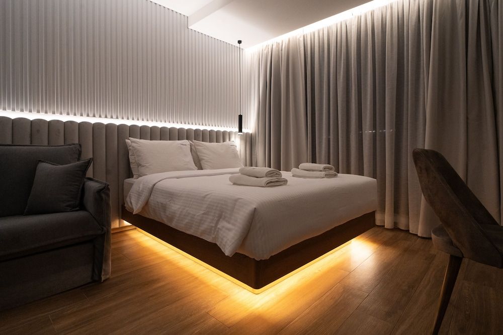 Volos Inn Hotel Deluxe Double Room 9