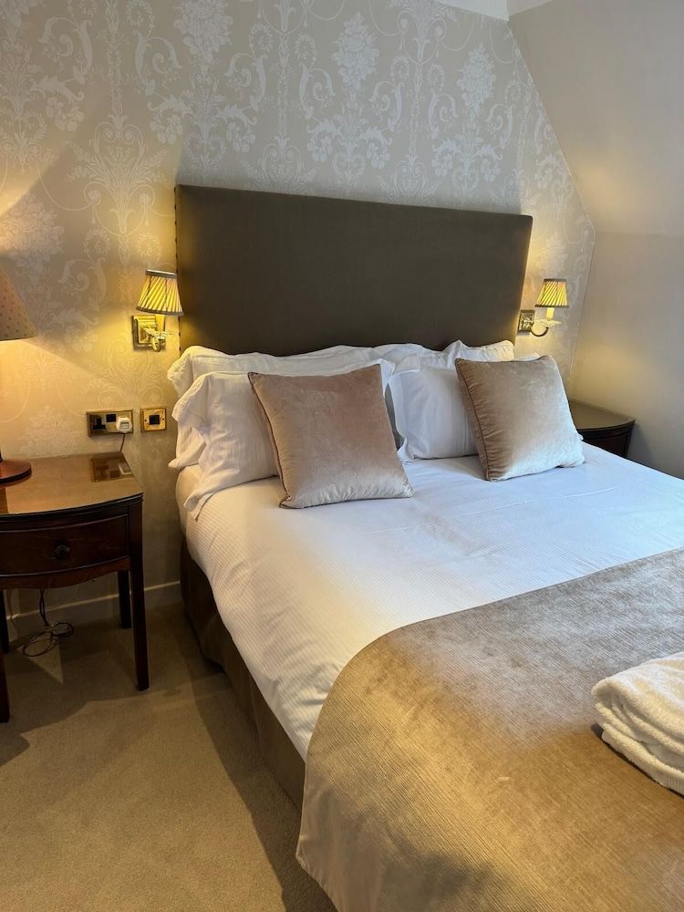 Marigold Room