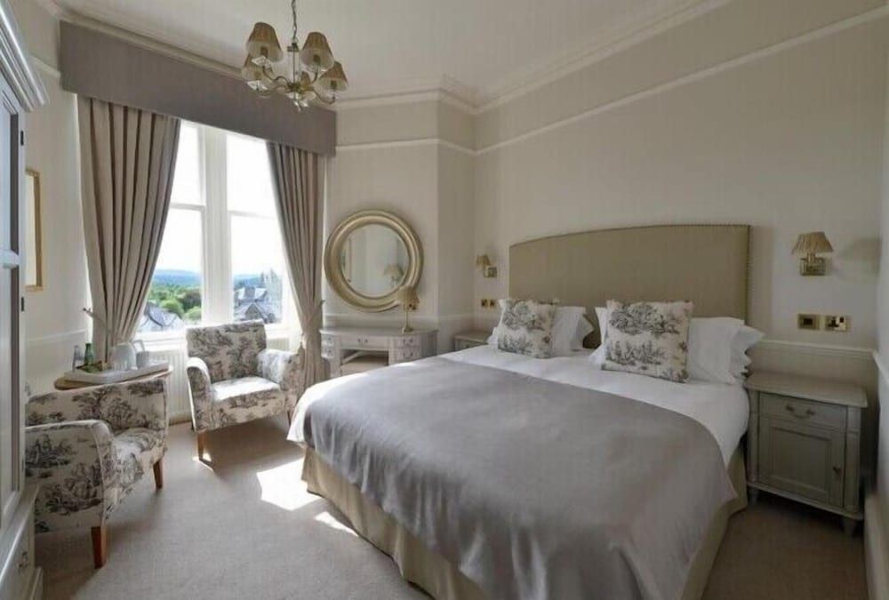 Peony Room
