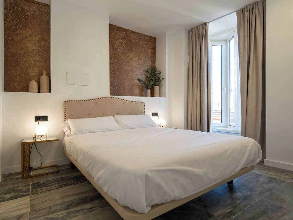 William Martin Apartments Family Apartment, City View 4