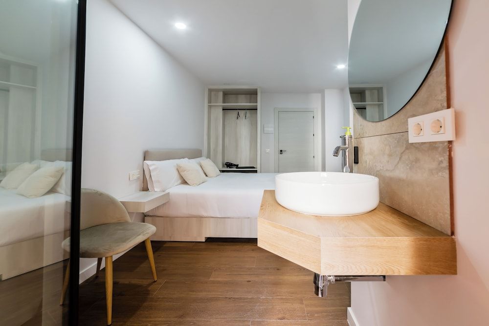 Hotel Casa Jazmin Superior Double or Twin Room, Balcony, City View 4