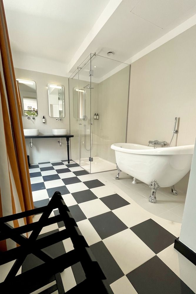 Hotel Divino by Fimedhotels Double Room, City View 3