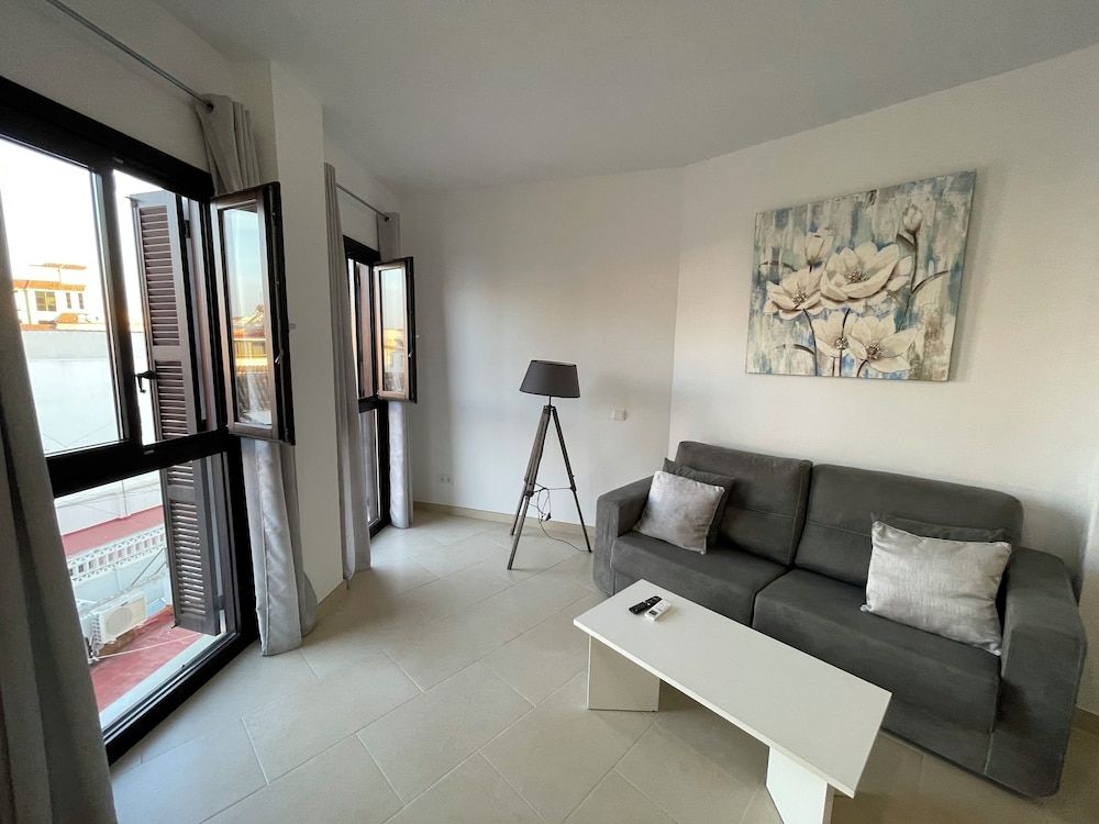 Apartamentos Royal Suites by Croma Comfort Apartment, 1 Bedroom, City View 11