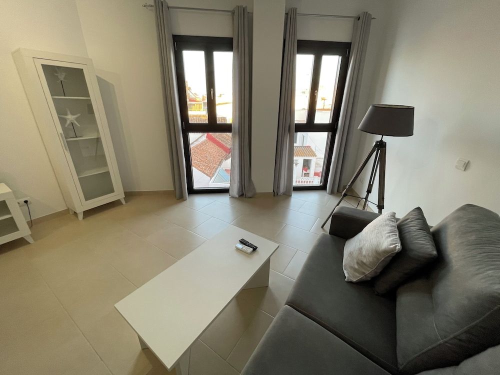 Apartamentos Royal Suites by Croma Comfort Apartment, 1 Bedroom, City View 10