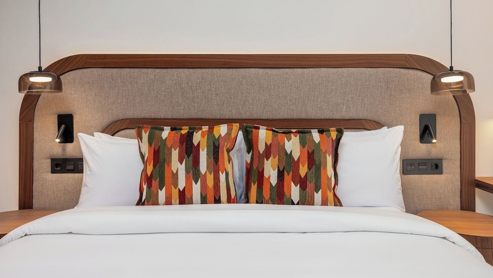 Standard Room, 1 Queen Bed