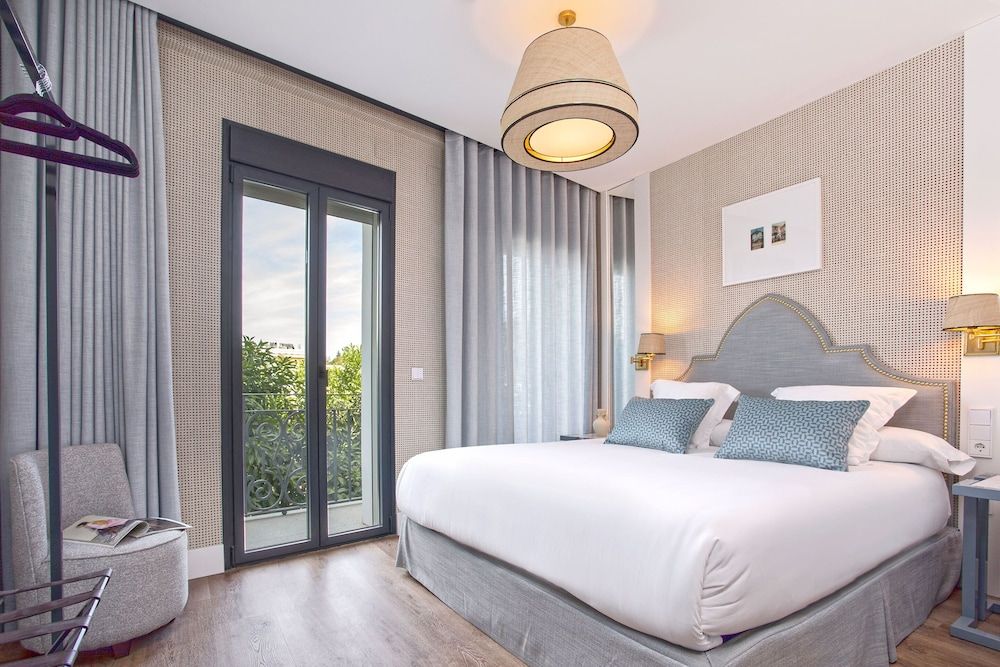 Apartment, River View (2 Bedrooms)