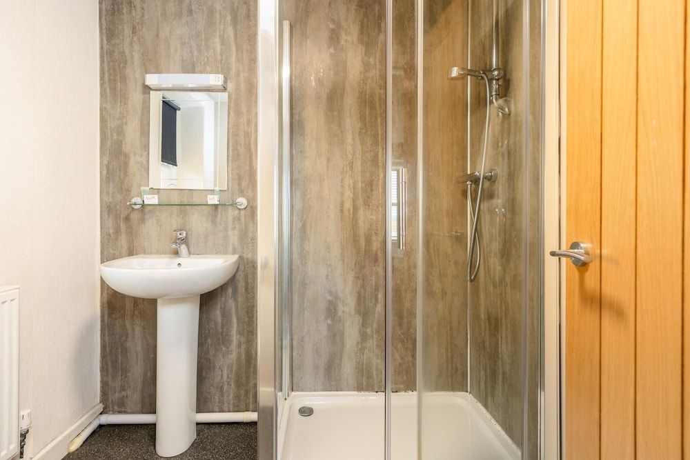 The Red Admiral Hotel Comfort Double Room 2