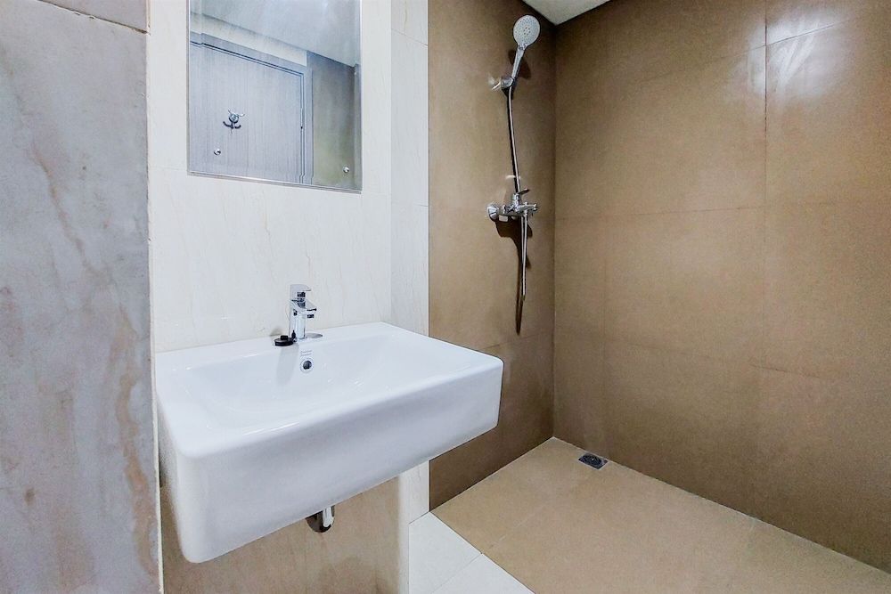 Homey And Cozy Stay 1Br Tamansari Bintaro Mansion Apartment Apartment 7