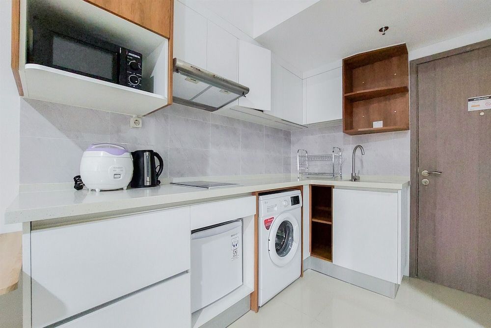 Homey And Cozy Stay 1Br Tamansari Bintaro Mansion Apartment Apartment 6