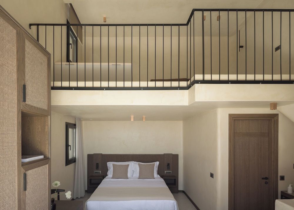 Design Sea View Maisonette with Indoor Jacuzzi