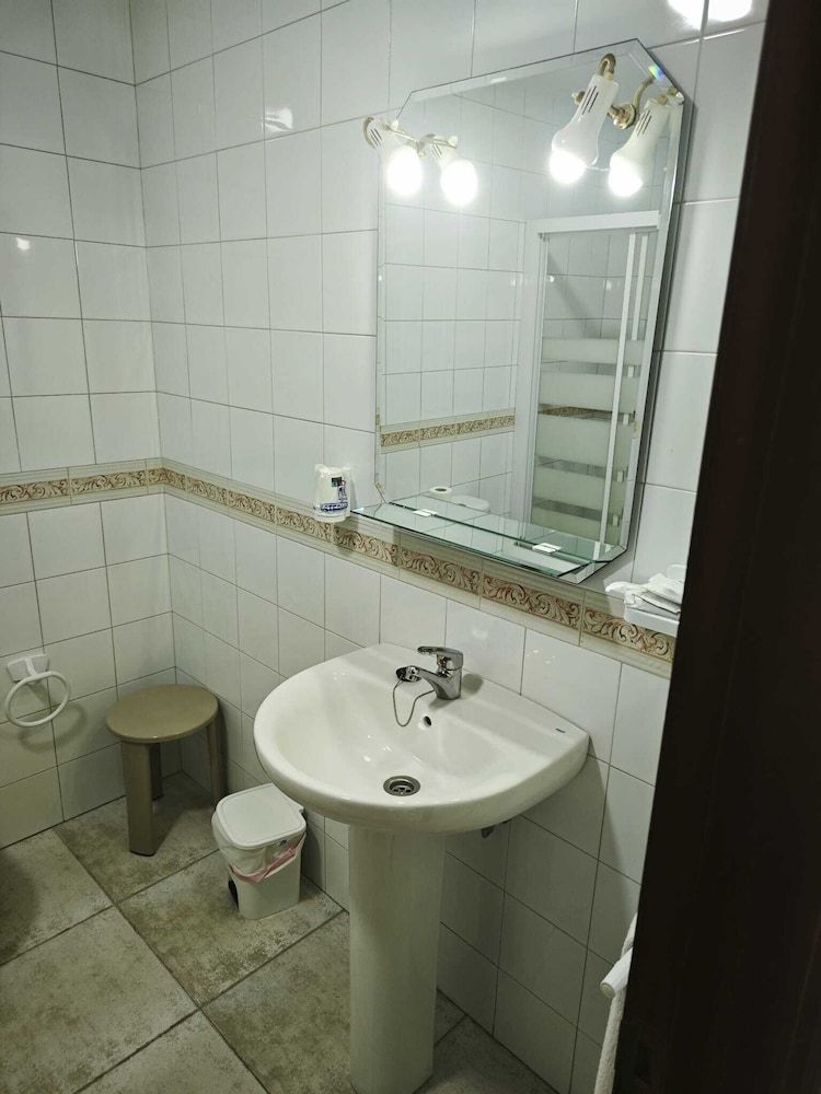 Motel Caldas Double Room, Patio, Pool View 7