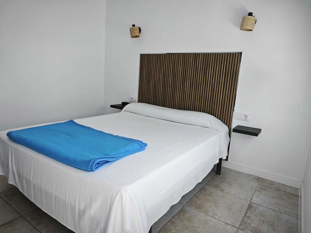 Motel Caldas Double Room, Patio, Pool View 2