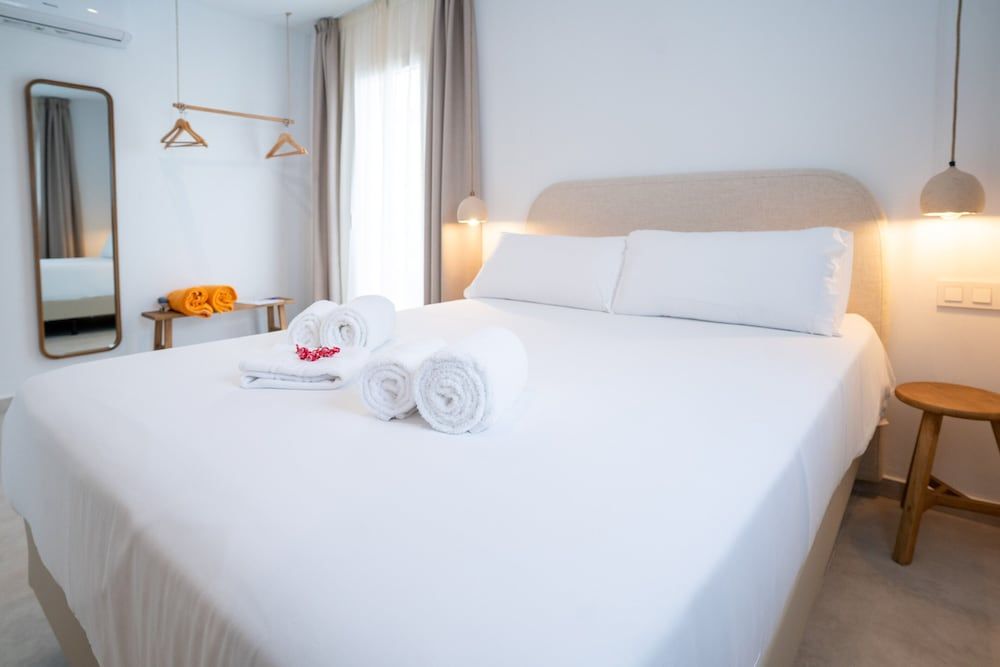 Hotel Boutique Maram - Adults Only Deluxe Double Room, Private Pool 5