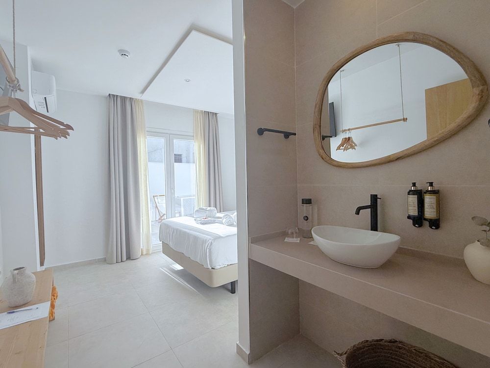 Hotel Boutique Maram - Adults Only Junior Double Room, Private Pool 4