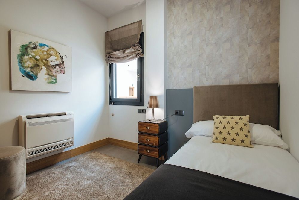 Apartment, Balcony