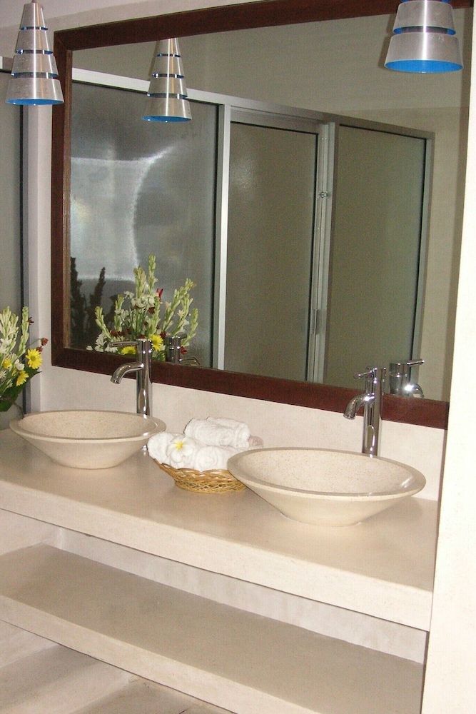 Imaj Private Villas Deluxe Villa, Ocean View 2