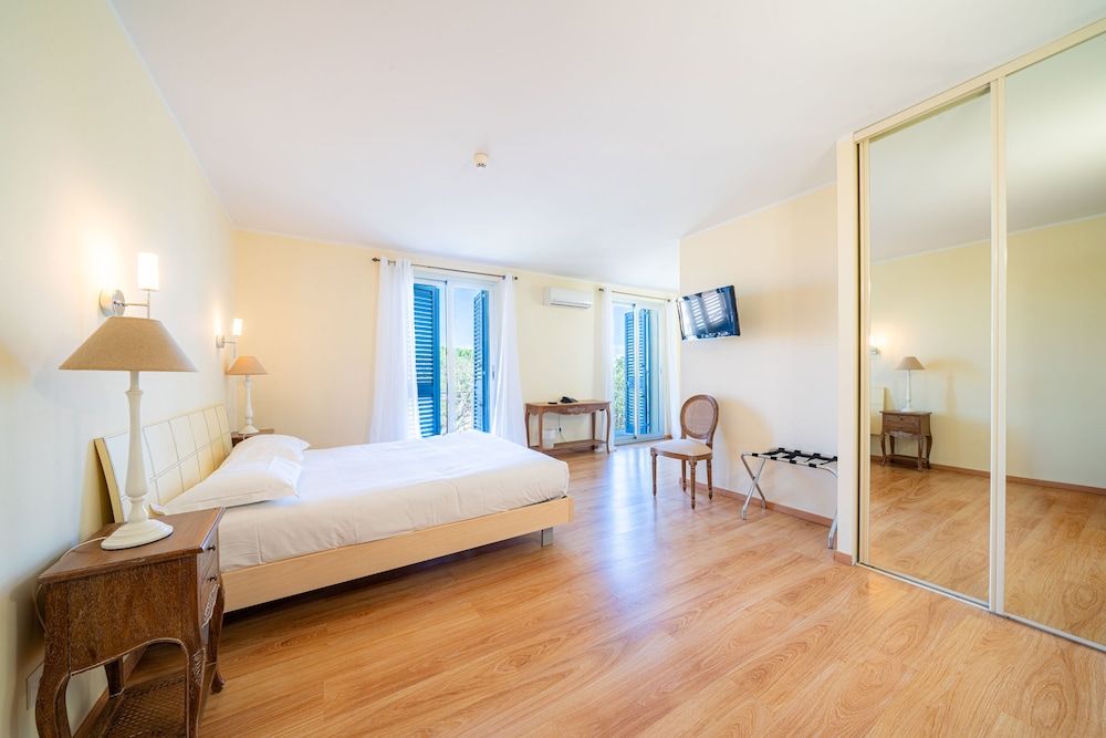 Hôtel Castellu Double Room, Balcony 4