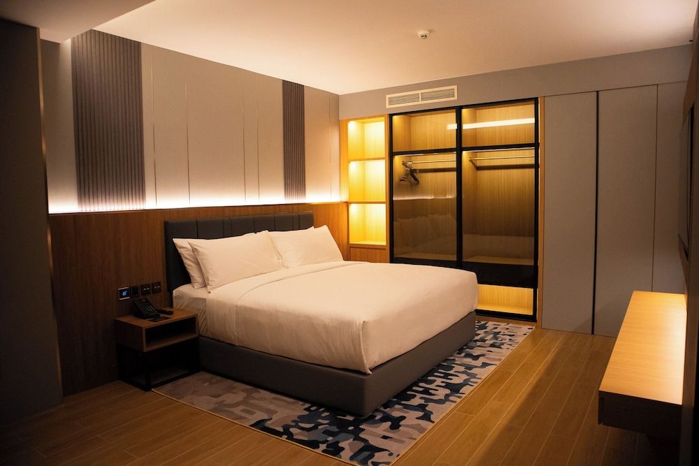 Aglow Hotel Harbor Bay Batam