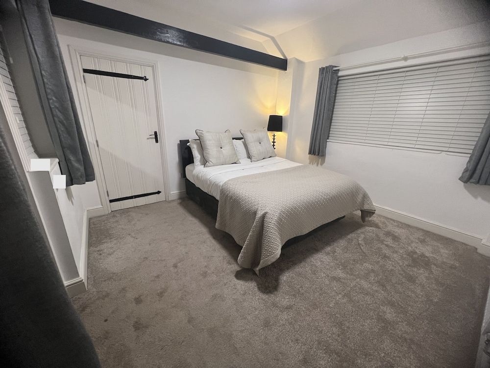 Hilston Park Economy Double Room