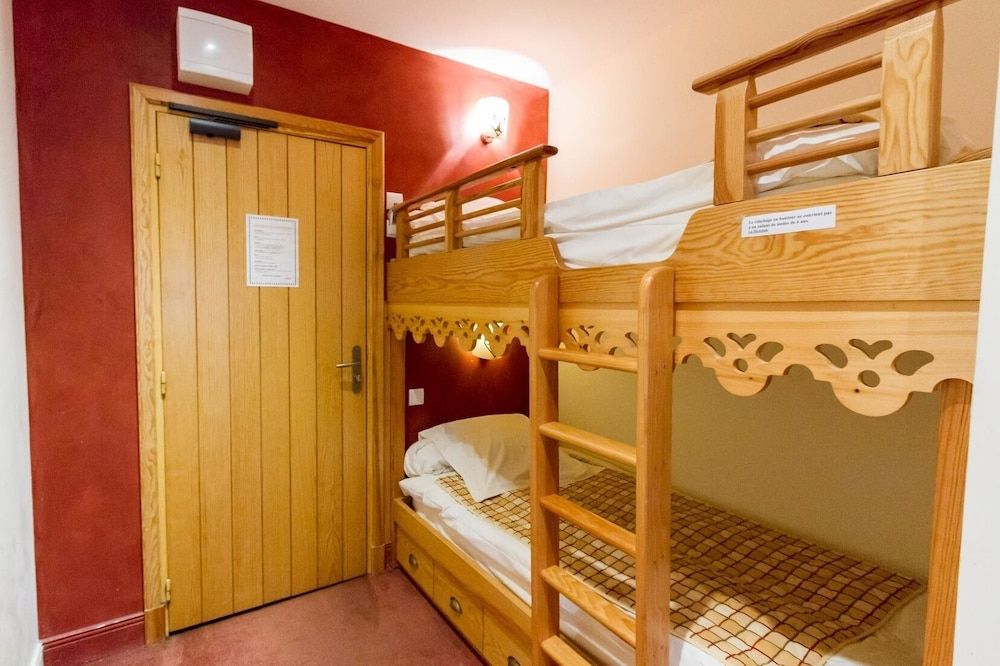 Hôtel le Bois Joli Superior Quadruple Room 5