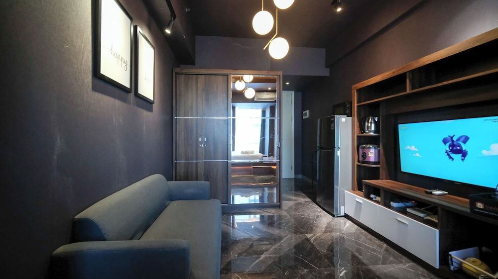 Simple And Modern Studio (No Kitchen) Anderson Supermall Mansion Apartment Deluxe Studio 13