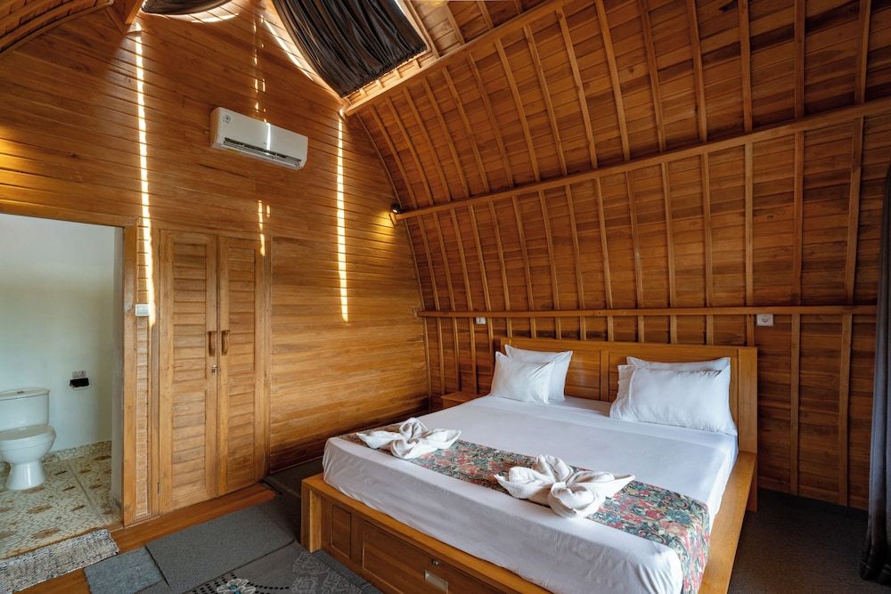 Butterfly Villas Nusa Ceningan Deluxe Double Room, Ocean View 2