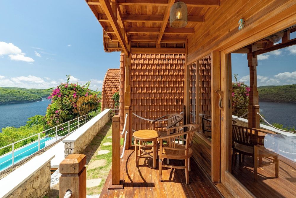Butterfly Villas Nusa Ceningan Deluxe Double Room, Ocean View 5