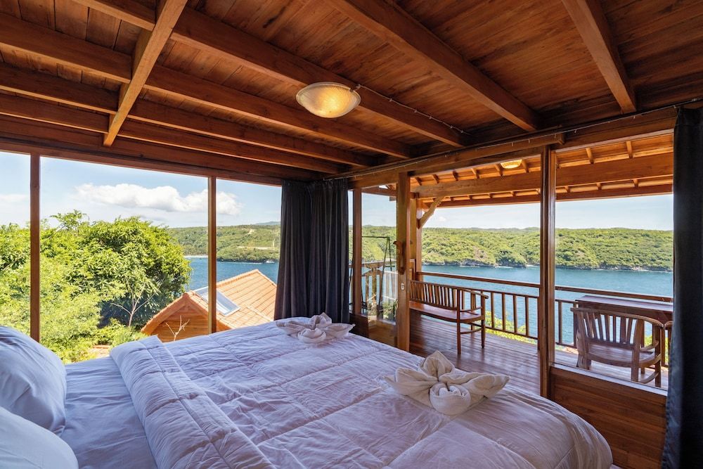 Butterfly Villas Nusa Ceningan Deluxe Suite, Ocean View 2