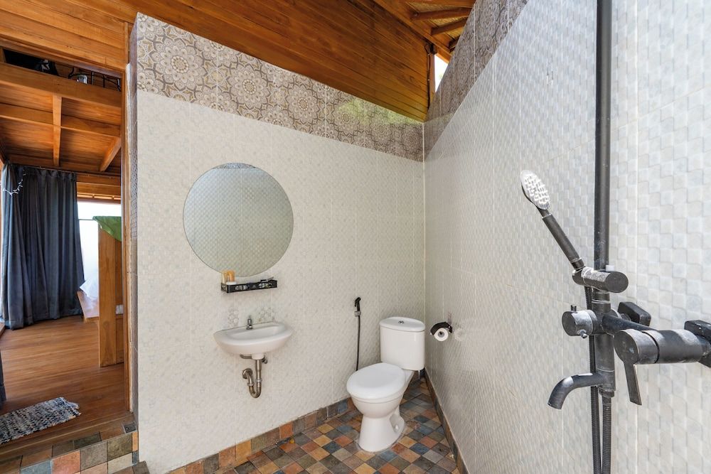 Butterfly Villas Nusa Ceningan Deluxe Suite, Ocean View 3