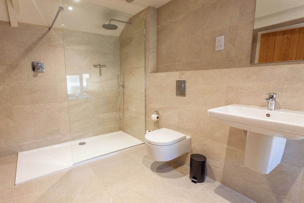 The Rose & Thistle Alwinton Family Room 3